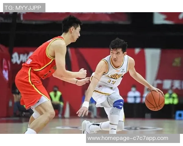 CBA精彩对决广东队迎战浙江队争夺季后赛席位的关键战役