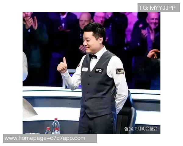 丁俊晖与巴里霍金斯的精彩对决揭示斯诺克世界的巅峰对抗魅力 丁俊晖与巴里霍金斯的精彩对决揭示斯诺克世界的巅峰对抗魅力