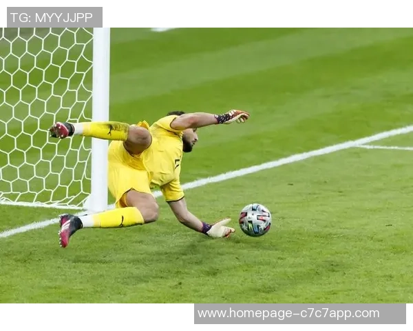 多纳鲁马：从青涩门将到足球巨星的华丽蜕变与荣耀之路